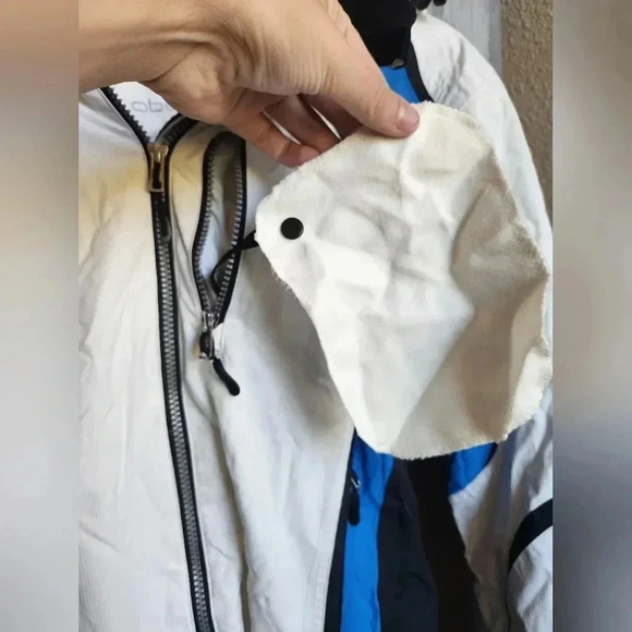 Obermeyer Size 4 Blue, White & Black Polyester Zip Up Hooded Snow Jacket - Picture 8 of 14